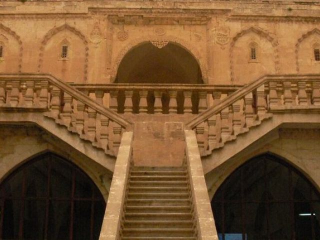 İkonik Mardin Turu|2 Gece Otel Konaklamalı Uçaklı İstanbul Çıkışlı 23 Nisan Özel