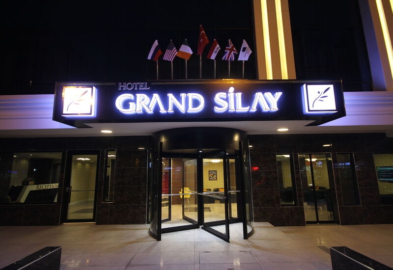 Grand Silay Hotel