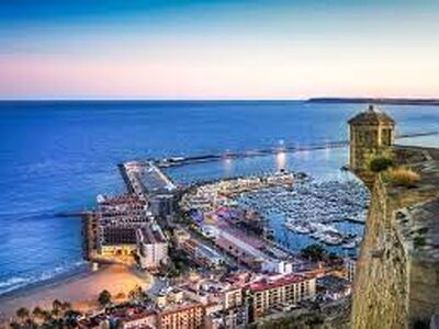 İZMİR'DEN İSPANYA VE ENDÜLÜS İKONLARI SunExpress Havayolları ile (BCN-BCN)