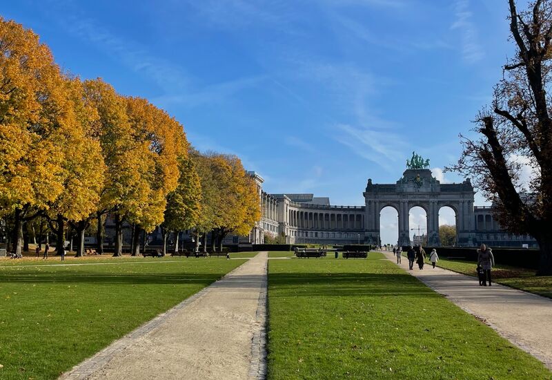 İzmir'den Direkt Hareket SunExpress Hava Yolları ile 7 Gece Yel Değirmenlerinden Eyfel'e  Benelüks & Paris & Almanya