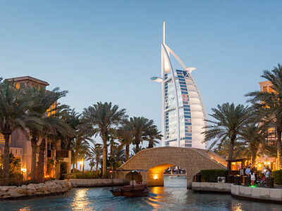 BİR DUBAİ MASALI TURU DUBAİ ŞEHİR TURU VE ABRA GEÇİŞİ DAHİL A Jet Havayolları ile