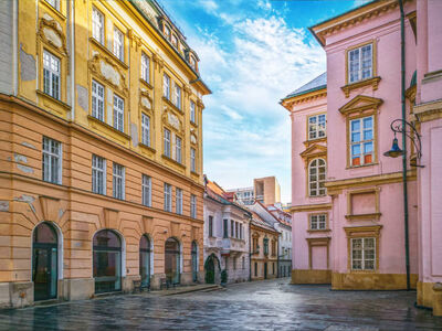 Otobüslü Orta Avrupa Masalı Turu (Tüm Çevre Gezileri ve Ekstra Turlar Dahil) İzmir & Manisa & Balıkesir & Çanakkale Çıkışlı