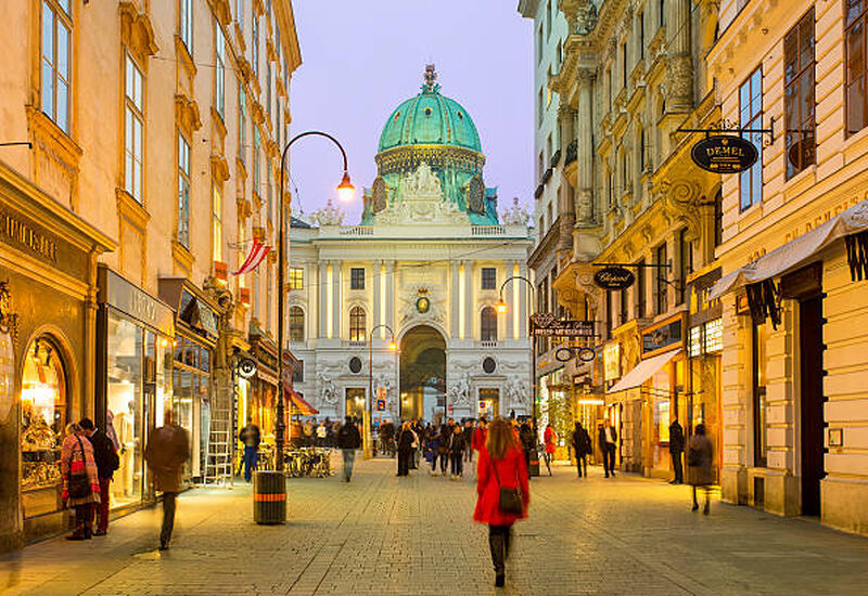 OTOBÜSLÜ BAŞTANBAŞA ORTA AVRUPA TURU 6 Gece 8 Gün - 2026