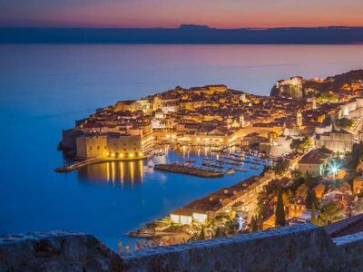 İstanbul Hareketli Büyük Balkan 9 Günde 9 Ülke (Tüm Turlar, Akşam Yemekleri ve Balkan Geceleri Dahil)