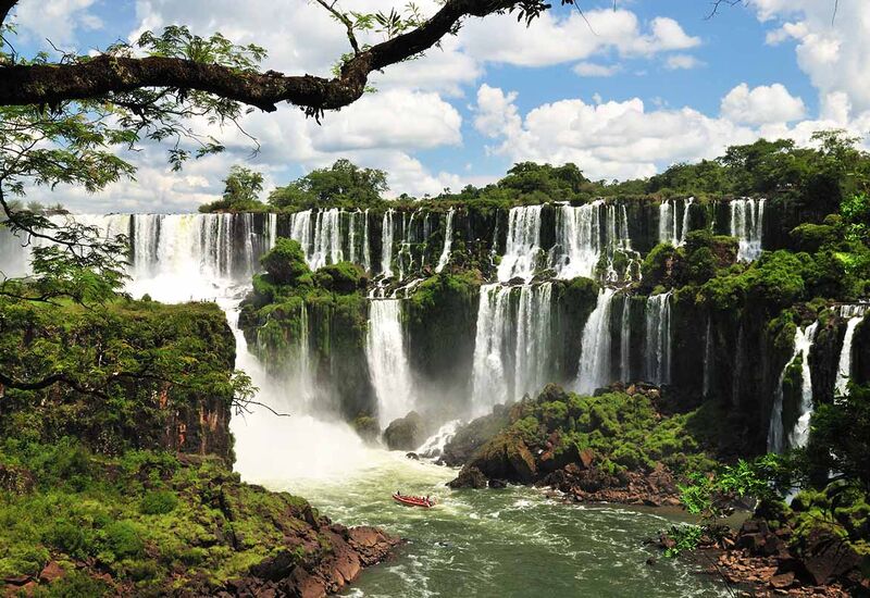 Eco Plus Güney Amerika 7 Ülke Turu 12 Gece 16 Gün Tüm Turlar & 4 Öğle ve 4 Akşam Yemeği Dahil