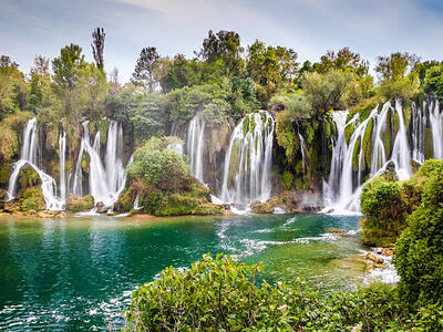 Kosovalı Büyük Balkanlar Turu AJet ile Extra Turlar ve Akşam Yemekleri Dahil SKP-TZL