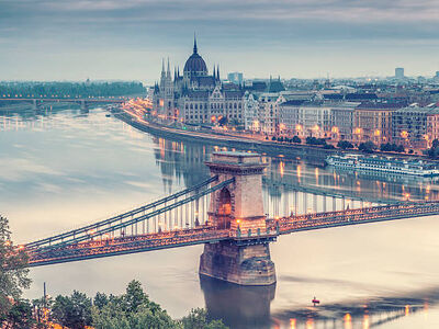 PROMOSYON AVUSTURYA & MACARİSTAN ŞAHESERLERİ TURU 3 Gece 5 Gün