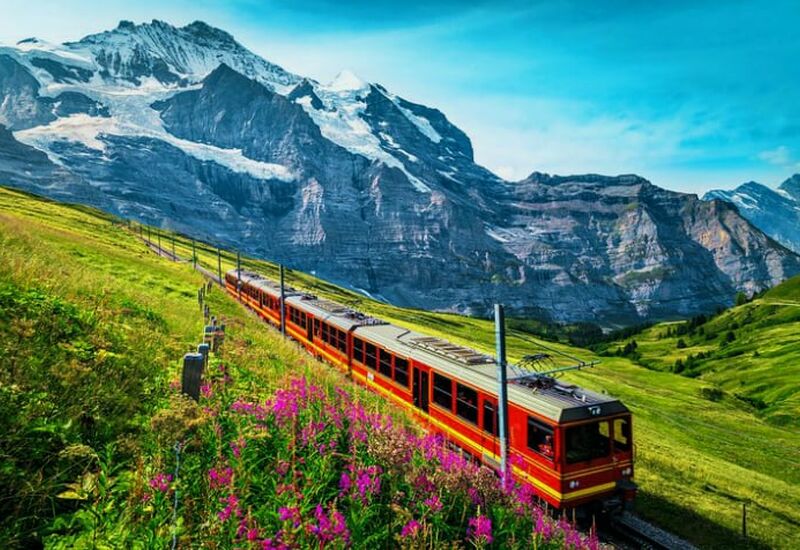 Ankara Çıkışlı Grand Alpler Üçgeni ve Alsace Turu 7 Gece 8 Gün Ajet Havayolları ile Bernina Ekspresi ve Tüm Turlar Dahil !!!