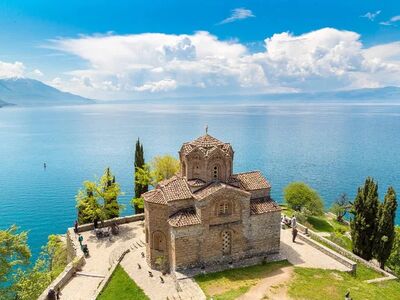 Trabzon Çıkışlı Kosovalı Büyük Balkanlar Turu AJet ile Extra Turlar ve Akşam Yemekleri Dahil 6 Gece SKP-TZL