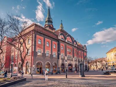 Trabzon Çıkışlı Kosovalı Büyük Balkanlar Turu AJet ile Extra Turlar ve Akşam Yemekleri Dahil 7 Gece SKP-TZL