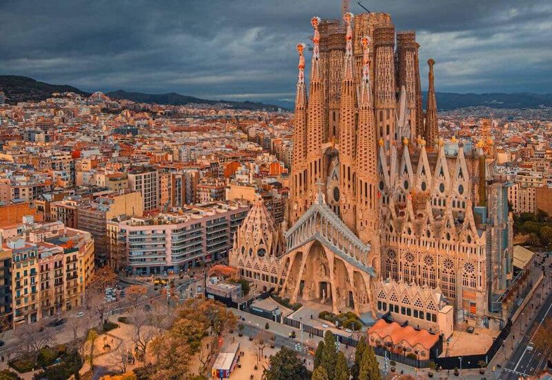 Ankara Hareketli Barcelona Turu Ajet Havayolları İle 3 Gece Promosyon