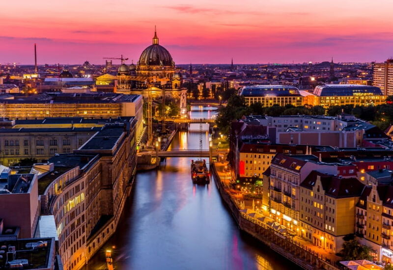 BİR BERLİN MASALI 3 Gece 4 Gün Ajet Havayolları ile 