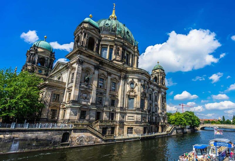 BİR BERLİN MASALI 3 Gece 4 Gün Ajet Havayolları ile 