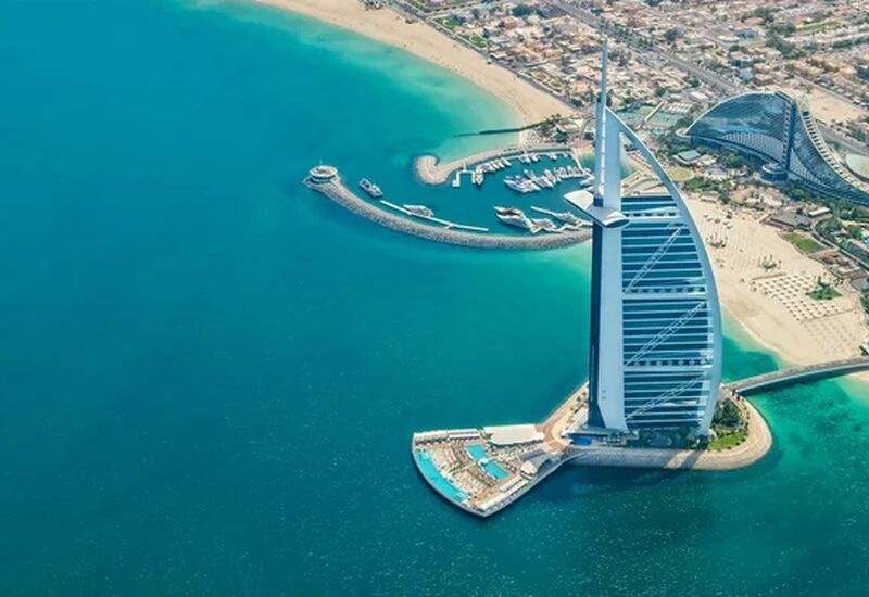 Dubai İkonları Air Arabia İle 3 Gece Megastar Tarkan Konseri Sahne Önü Golden Circle Kategori Bilet Dahil