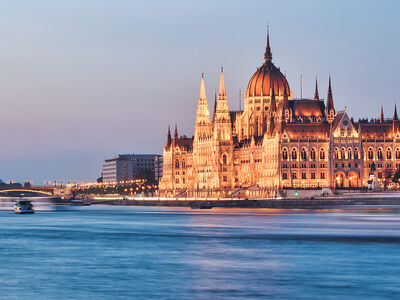 İzmir Çıkışlı Prag & Viyana & Budapeşte Turu SunExpress Hava Yolları İle 7 Gece 8 Gün (Yol üstü Bratislava ve Cesky Krumlov Turları Dahil)