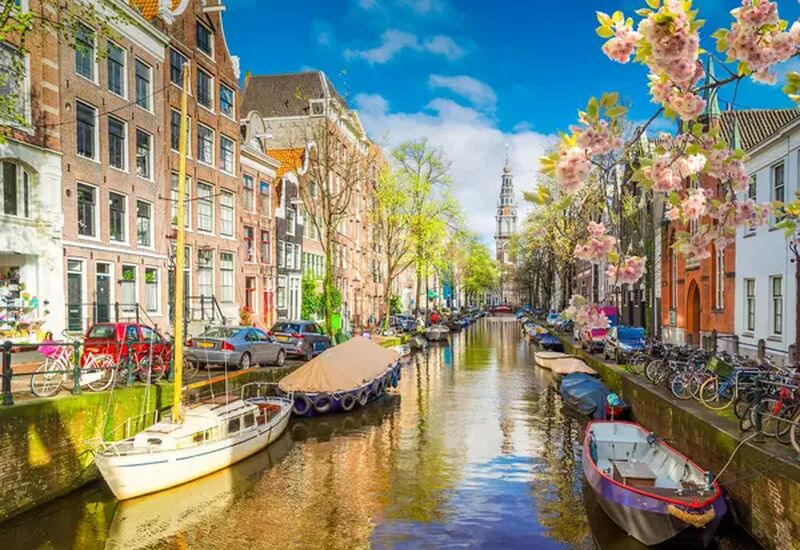 DİYARBAKIR'dan MEGA BENELUX & PARİS & KÖLN & COLMAR Sun Express Havayolları ile 8 Gece 9 Gün (DUS-DUS)