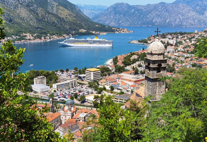 İzmir Hareketli Budva Karadağ Turu Pegasus Hava Yolları İle 3 Gece 4 Gün