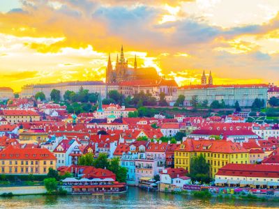 Bohemya'nın Işıltısı Prag Turu 4 Gece Ajet Havayolları İle Yaz Dönemi