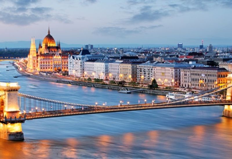 Otobüs ile Baştan Başa Avrupa Turu 13 Ülke 37 Şehir 16 Gün 14 Gece Konaklamalı