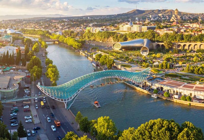 Ekstra Turlar Dahil Baştan Başa Azerbaycan ve Gürcistan Pegasus Havayolları ile 6 Gece