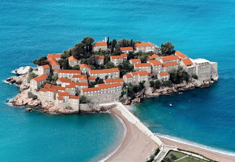 Kosovalı ve Budva Yüzme Molalı Büyük Balkanlar Kurban Bayramı Özel THY İle Akşam Yemekleri Dahil