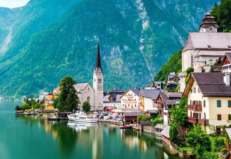 BERNİNA TRENİ ve HALLSTATT ile BİR AVRUPA MASALI EXPRESS TURU Türk Hava Yolları İle 4 Gece 5 Gün