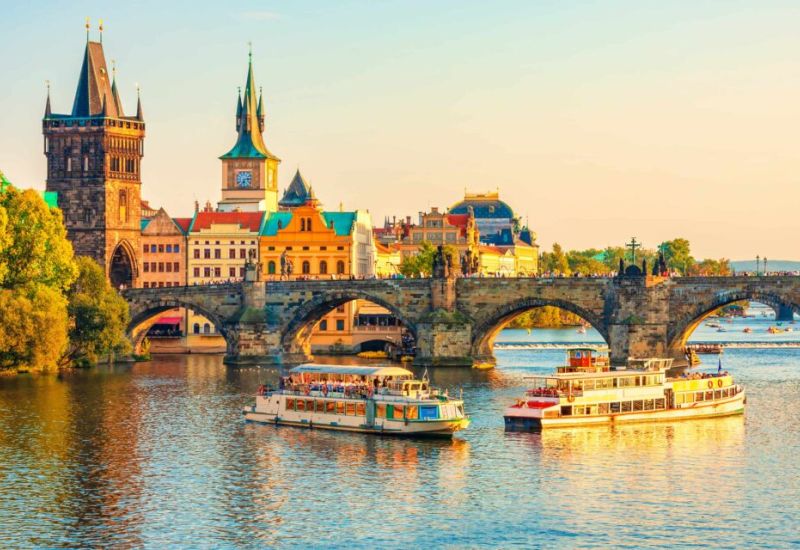 HALLSTATT & SALZBURG & VİYANA & BLED TURU Türk Hava Yolları ile 3 gece (LJU-LJU)