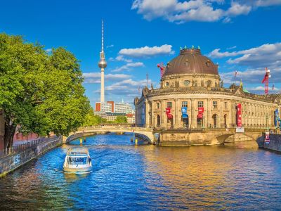 BERLİN VE HALLSTATT ILE BİR ORTA AVRUPA MASALI TURU Pegasus Havayolları ile 7 gece (ÖĞLEN GİDİŞ ÖĞLEN DÖNÜŞ / PRG BUD)