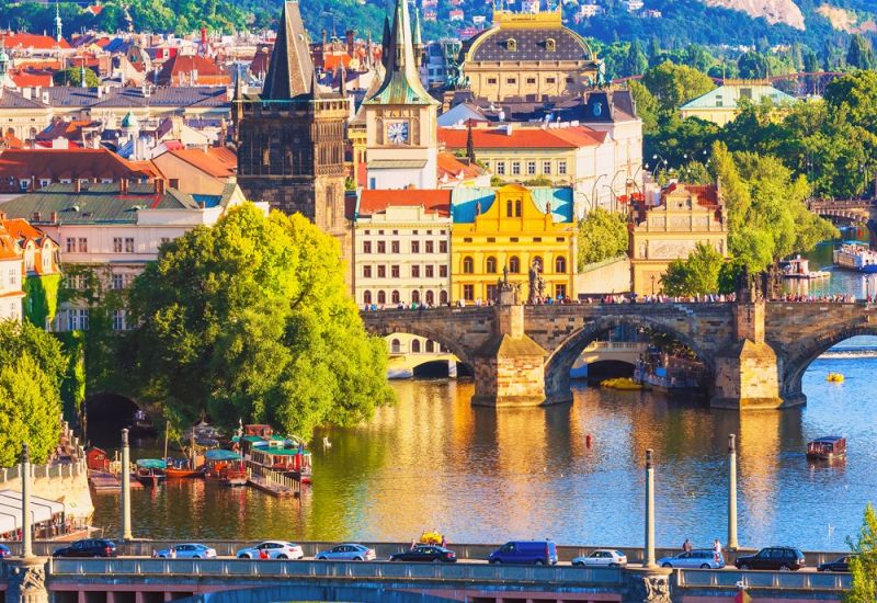 BERLİN VE HALLSTATT ILE BİR ORTA AVRUPA MASALI TURU Pegasus Havayolları ile 7 gece (ÖĞLEN GİDİŞ ÖĞLEN DÖNÜŞ / PRG BUD)