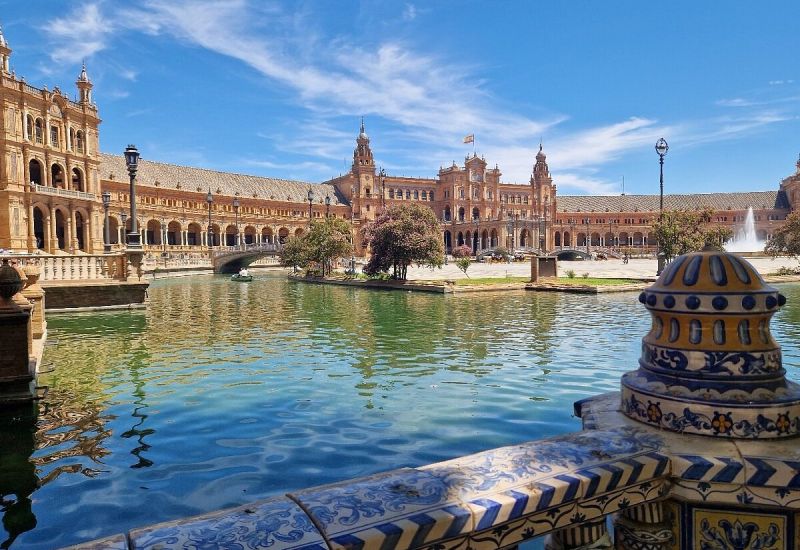 Baştan Başa İspanya Turu THY İle Kurban Bayramı Özel 7 Gece 8 Gün 2026 AGP - VLC