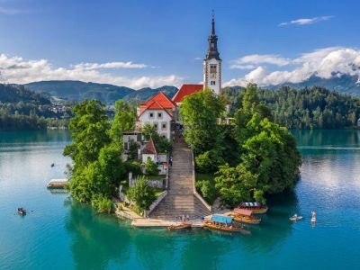 İzmir Çıkışlı Kosovalı Büyük Balkanlar Turu Pegasus ile Extra Turlar ve Akşam Yemekleri Dahil SKP-SKP