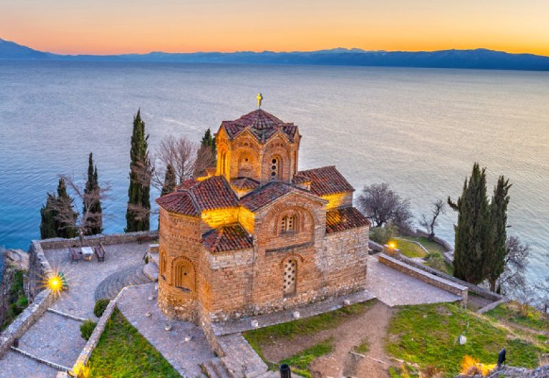 İzmir Çıkışlı Kosovalı Büyük Balkanlar Turu Pegasus ile Extra Turlar ve Akşam Yemekleri Dahil SKP-SKP